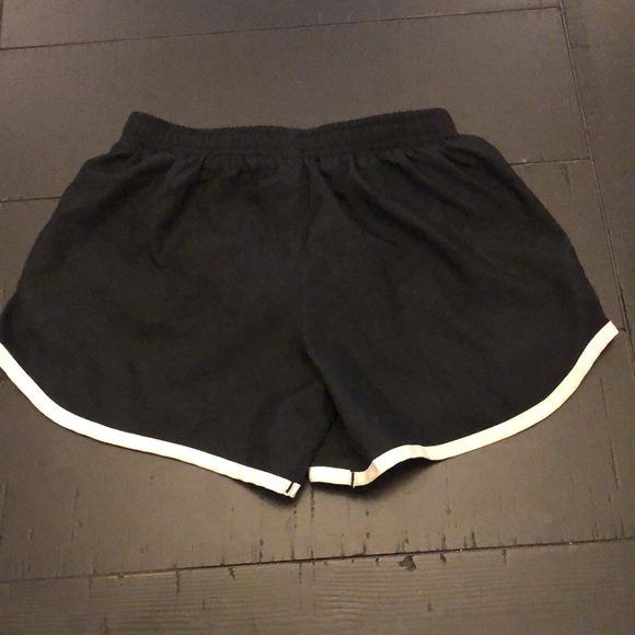 Nike Girl’s Running Shorts Sz M - Picture 8 of 8